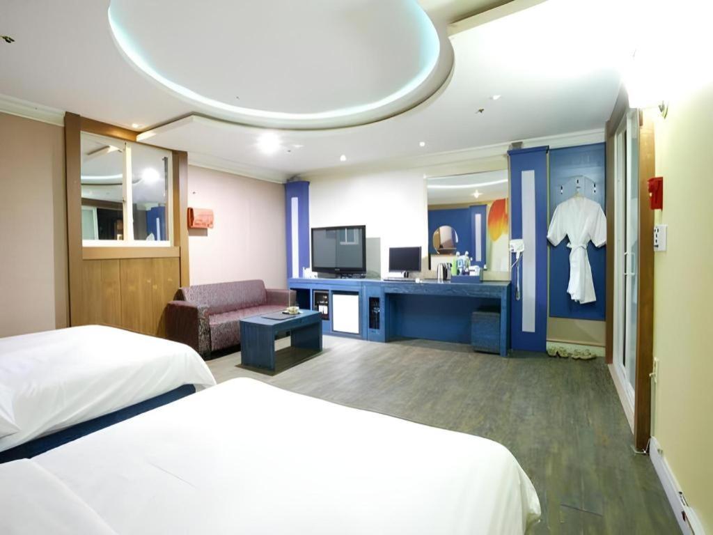 Hotel Head-One Uijeongbu Экстерьер фото