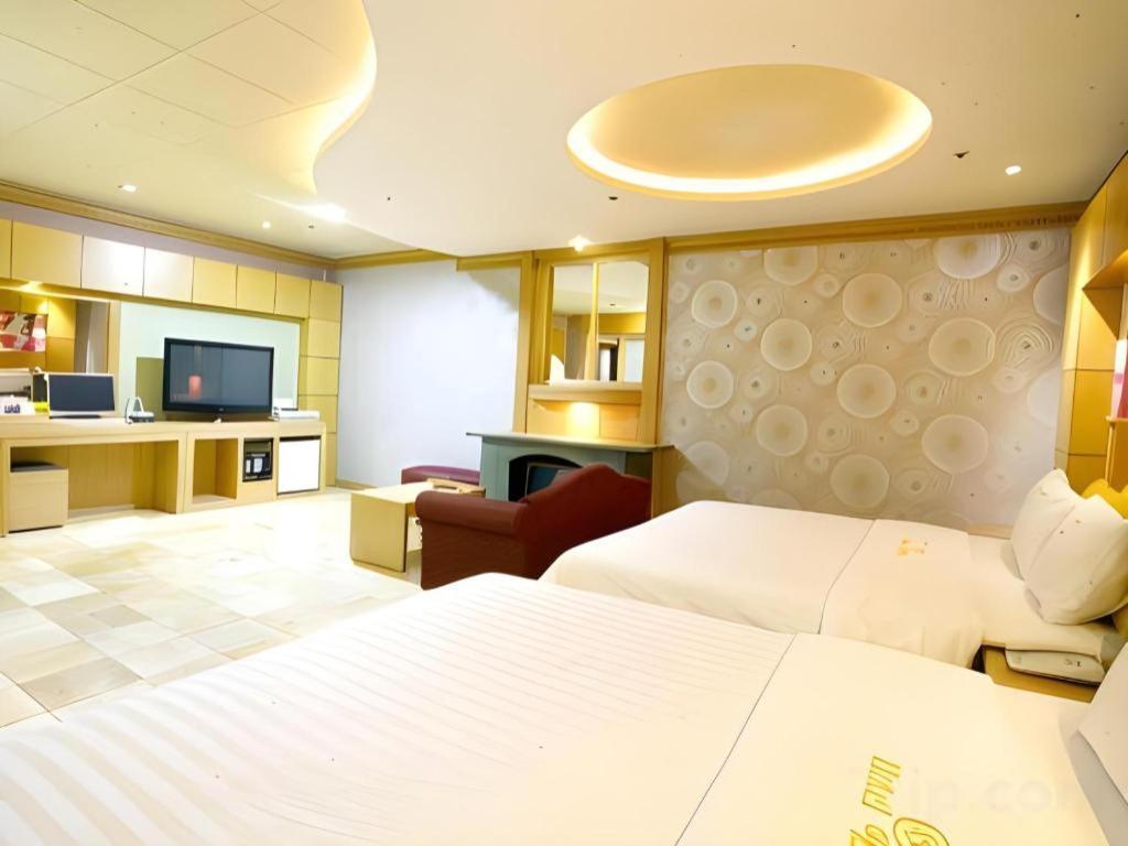 Hotel Head-One Uijeongbu Экстерьер фото