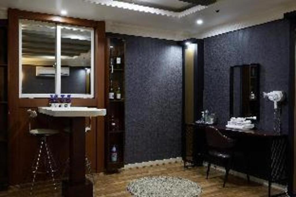 Hotel Head-One Uijeongbu Экстерьер фото