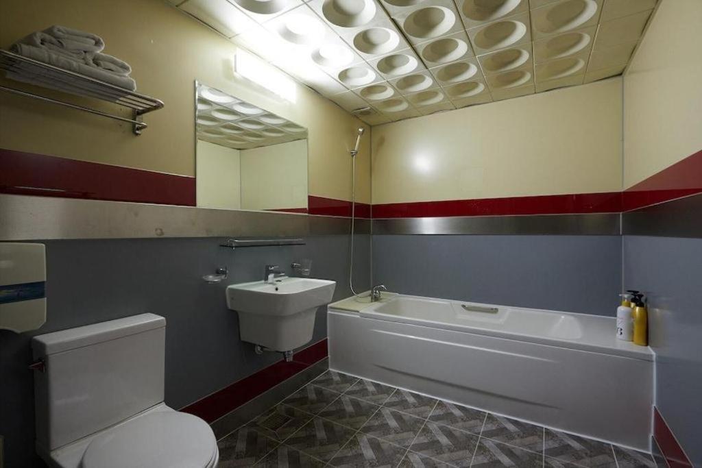 Hotel Head-One Uijeongbu Экстерьер фото
