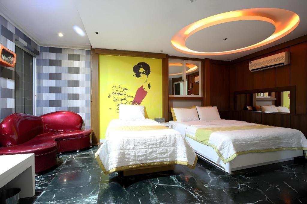 Hotel Head-One Uijeongbu Экстерьер фото