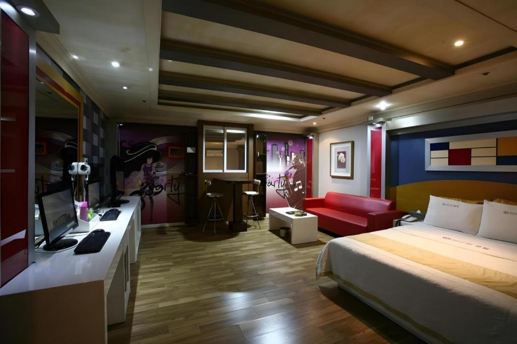 Hotel Head-One Uijeongbu Экстерьер фото